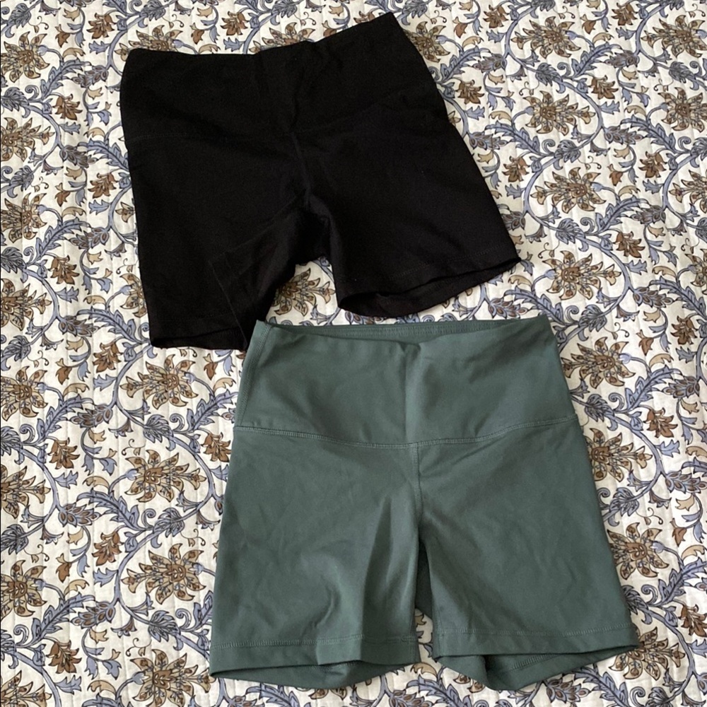 Women's Black and Green Shorts - Set of 2